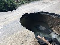 Image of hole in road Image of hole in road