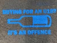 Image cynrychioli Defnyddio celf stryd i fynd i'r afael â gwerthu alcohol