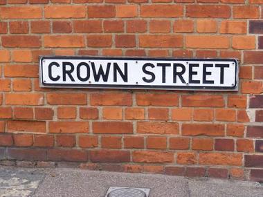 Image of a street nameplate