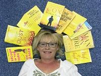 Image cynrychioli Her Darllen yr Haf - ar gyfer darllenwyr rhwng deuddeng i ganmlwydd oed!